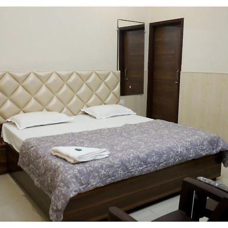 Rk Lodge Amritsar Exterior foto